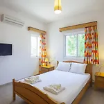 Villa Views Pram1 *