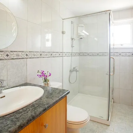 Vila Views Pram1 *