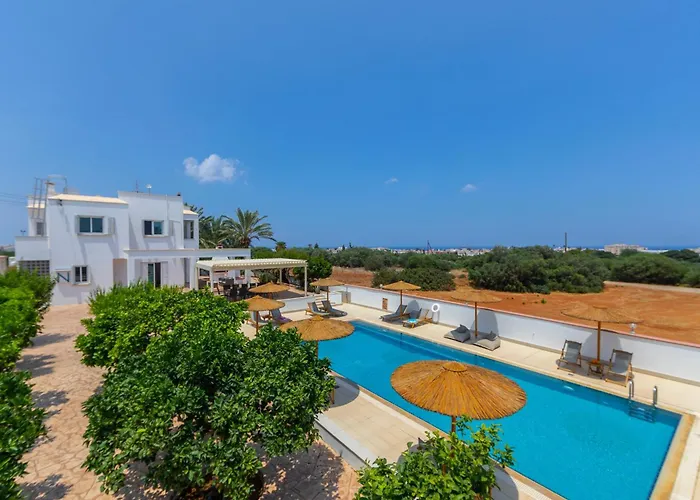 Views Pram1 וילה