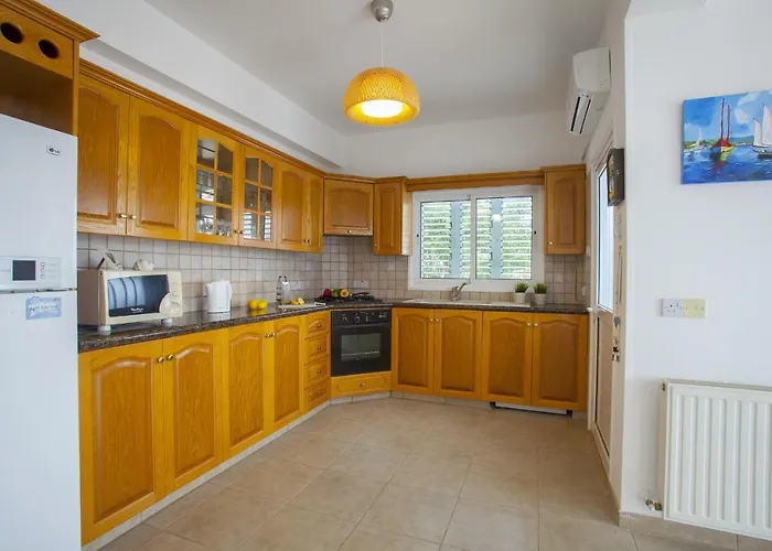 Views Pram1 וילה *