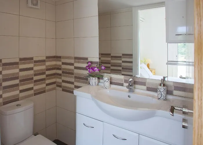 וילה Views Pram1 פרוטאראס